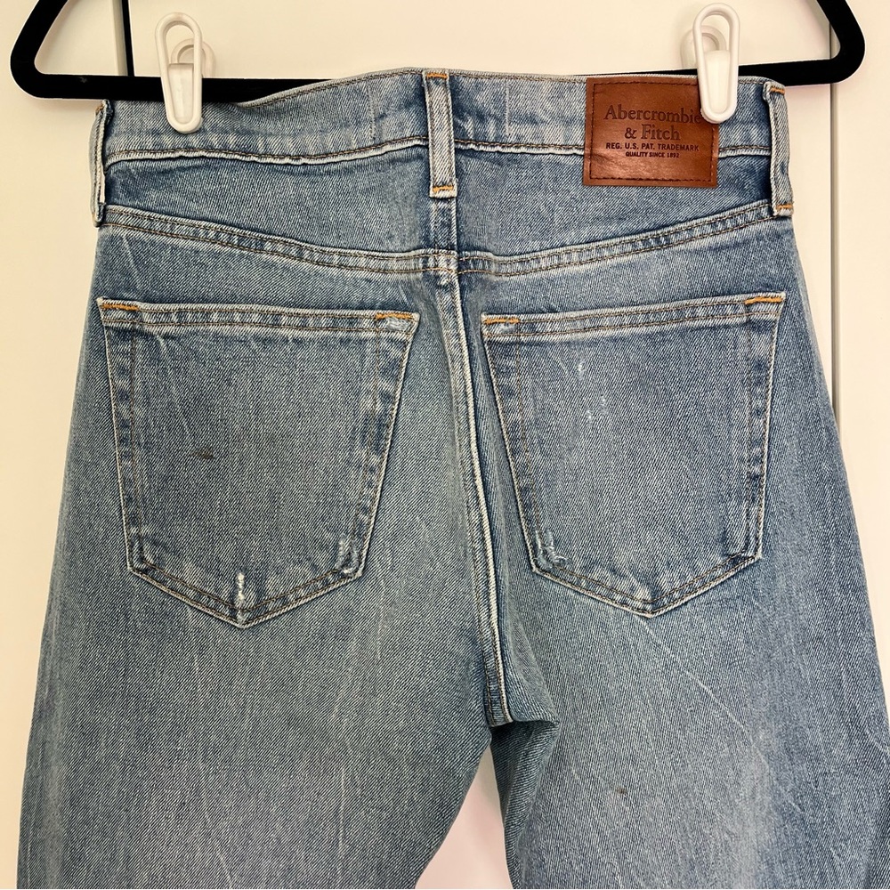 ABERCROMBIE JEANS - Picture 4 of 5